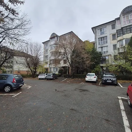3 Promenada Mall Apartment *